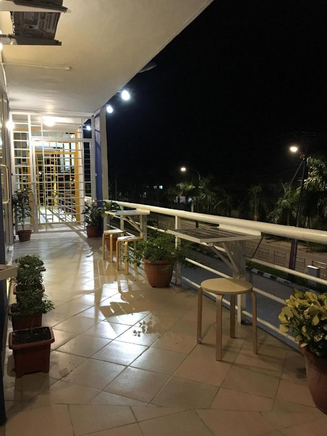 AE Semporna Guesthouse 极潜旅店 Exterior foto