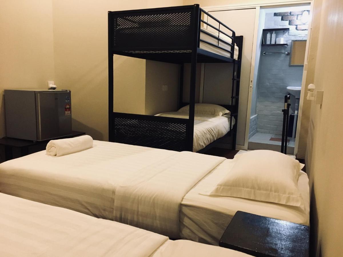 AE Semporna Guesthouse 极潜旅店 Exterior foto