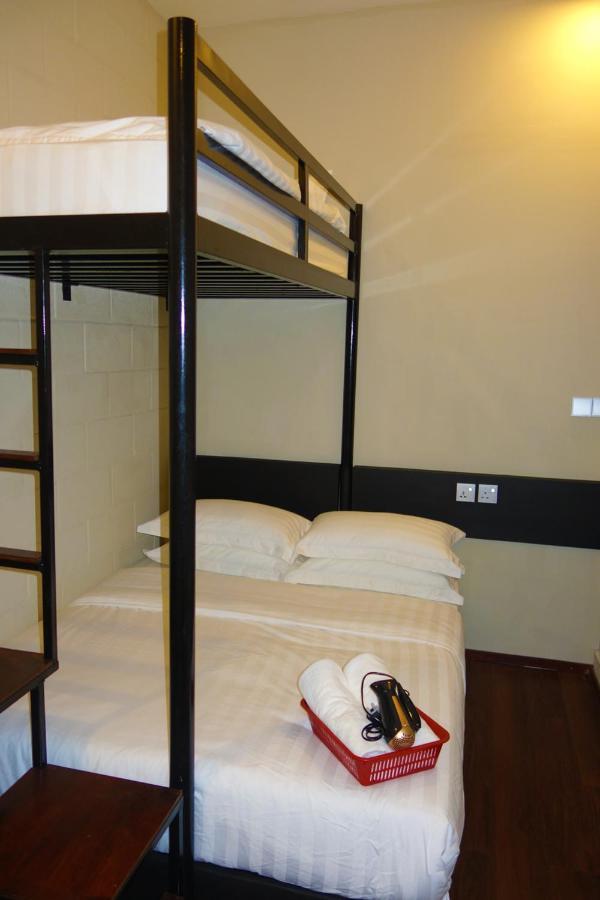 AE Semporna Guesthouse 极潜旅店 Exterior foto