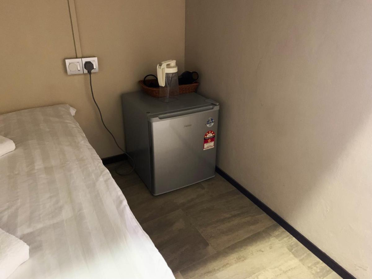 AE Semporna Guesthouse 极潜旅店 Exterior foto