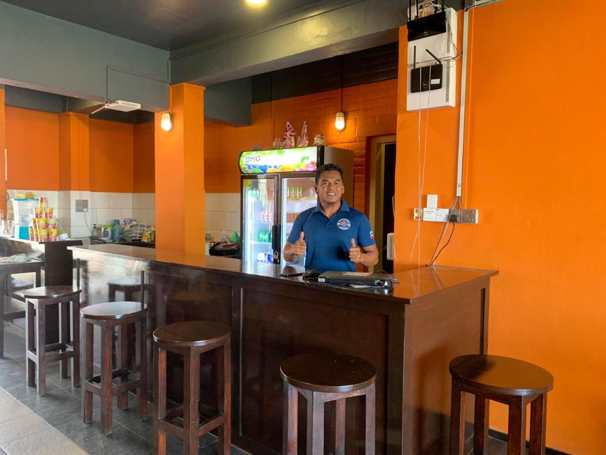 AE Semporna Guesthouse 极潜旅店 Exterior foto